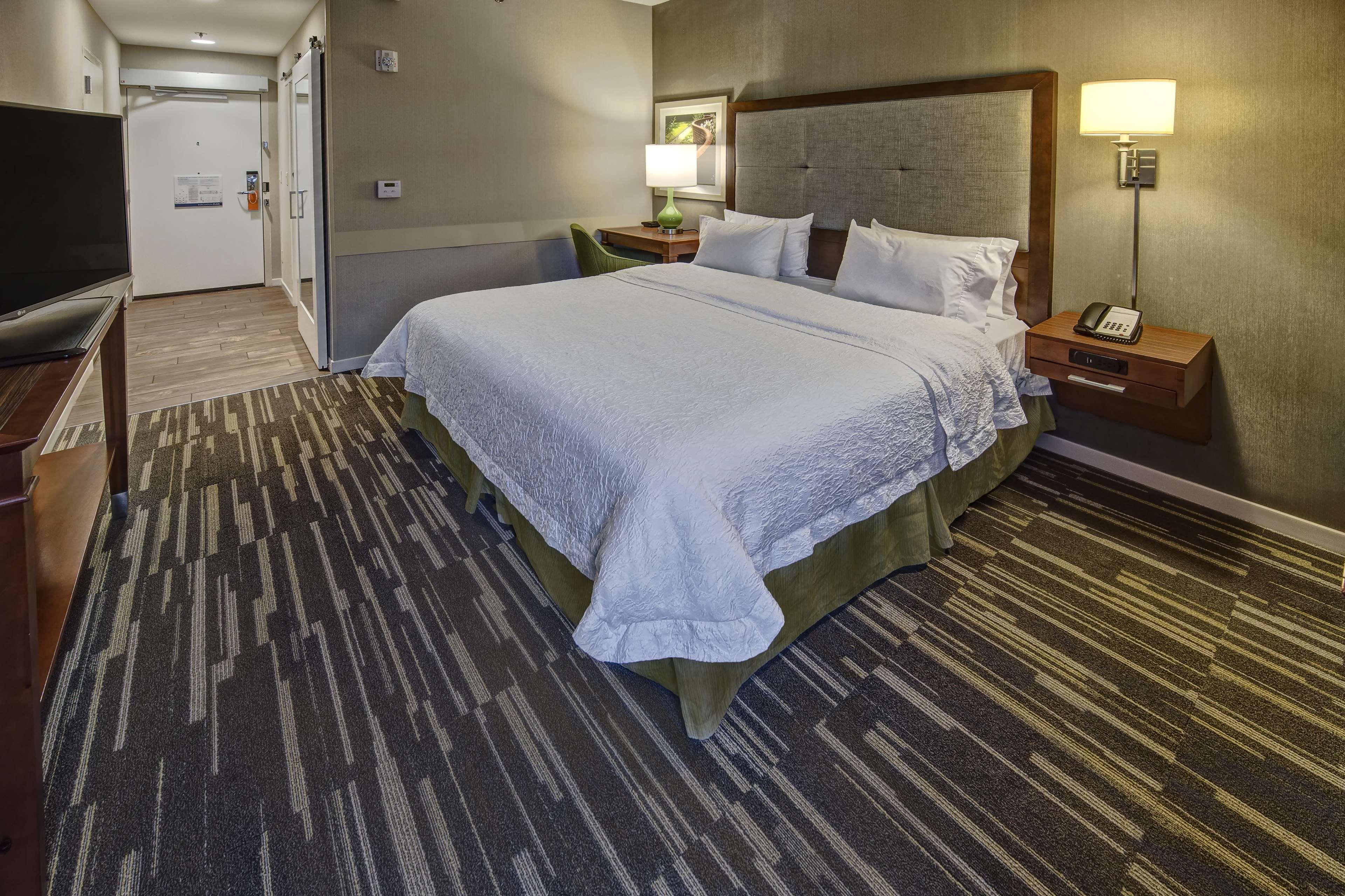 Hampton Inn Charlottesville Extérieur photo