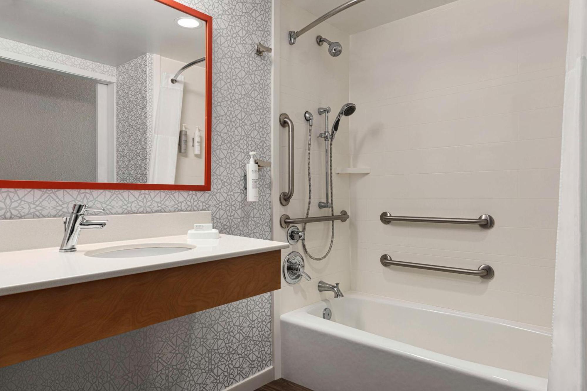 Hampton Inn Charlottesville Extérieur photo