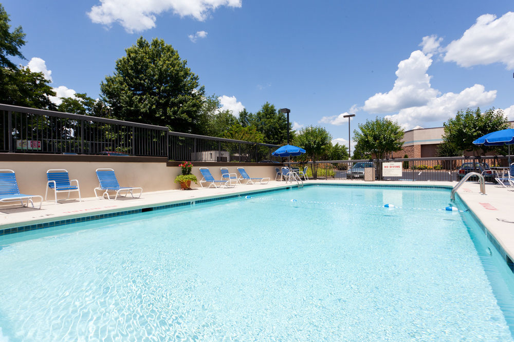 Hampton Inn Charlottesville Extérieur photo