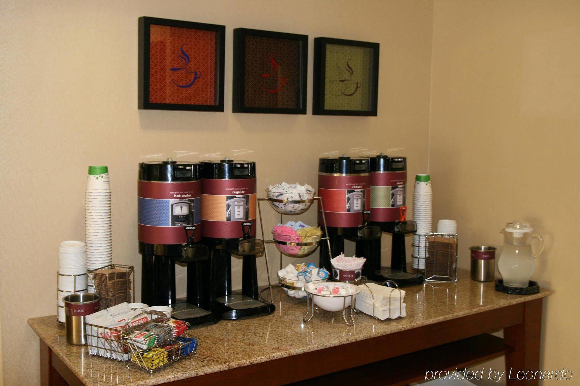 Hampton Inn Charlottesville Extérieur photo